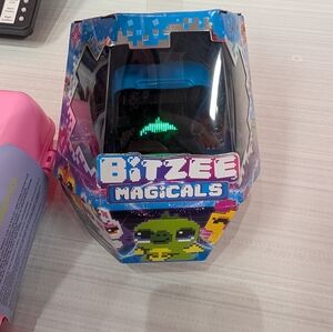 Magicals Interactive Toy - Black and Blue